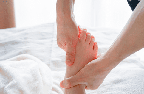 <p>Foot Massage</p>
